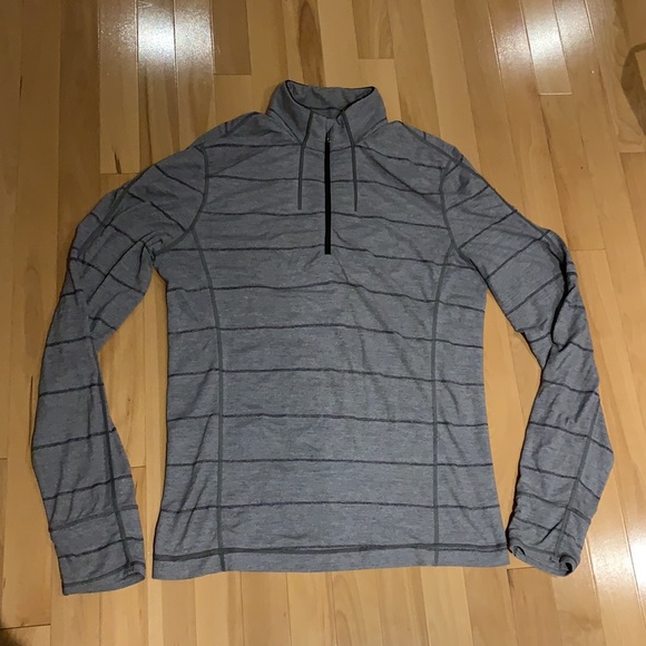 🌟HP Lululemon Men’s Sweat Session Grey Striped 1/2 zip sweater pullover -size M - Picture 3 of 17